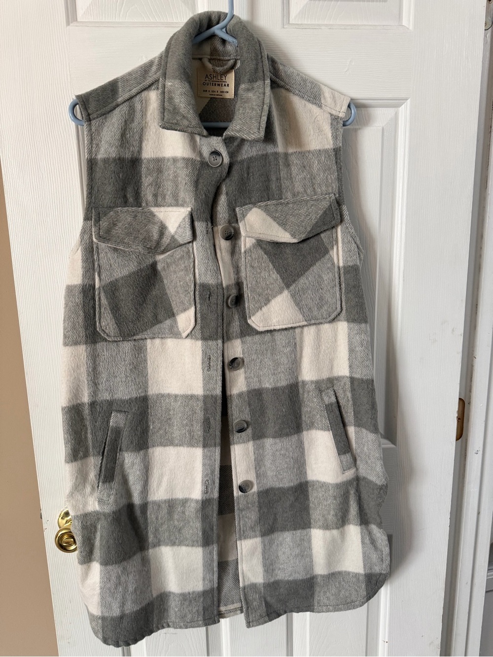 Ashley By 26 International Gray and White Plaid Wool-Blend Vest